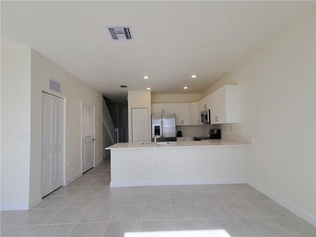 3216 W 114th Terrace, Hialeah, FL 33018