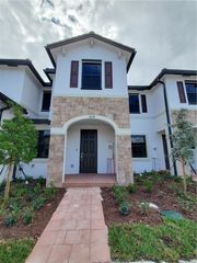 3216 W 114th Terrace, Hialeah, FL 33018