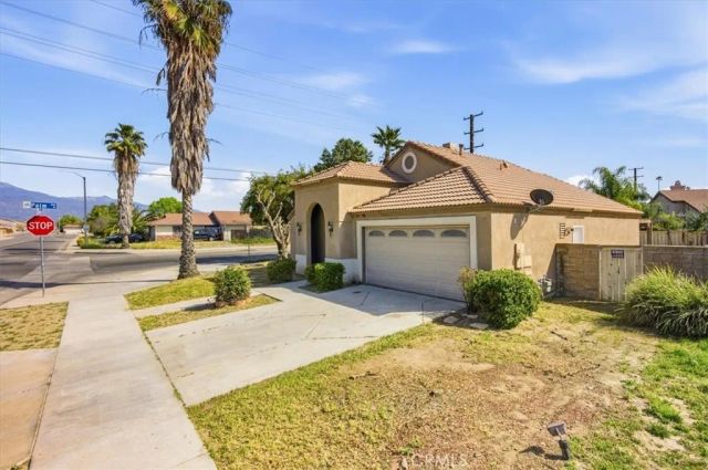 919 W Fruitvale, Hemet, CA 92543