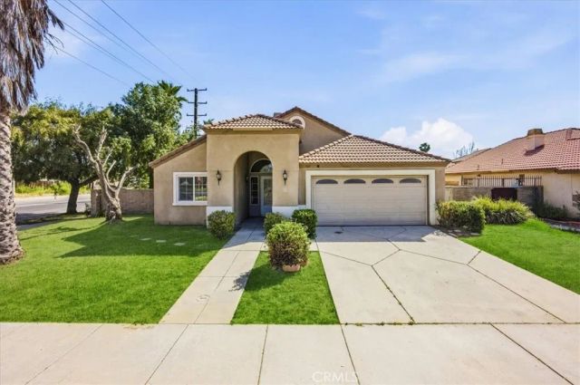 919 W Fruitvale, Hemet, CA 92543