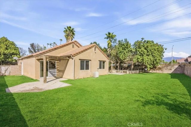 919 W Fruitvale, Hemet, CA 92543