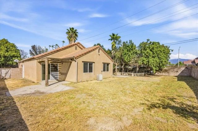 919 W Fruitvale, Hemet, CA 92543