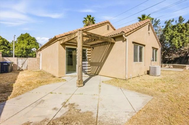 919 W Fruitvale, Hemet, CA 92543