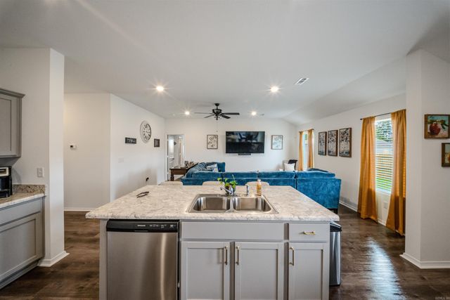 11078 River Valley Drive, Hensley, AR 72065