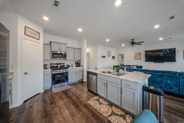 11078 River Valley Drive, Hensley, AR 72065