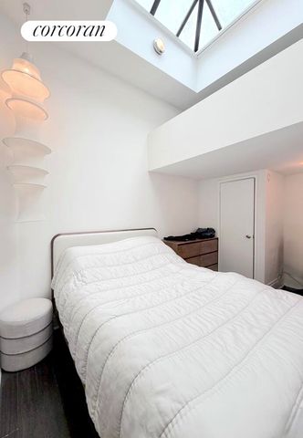 857 9th Ave Apt 5A, New York City, NY 10019