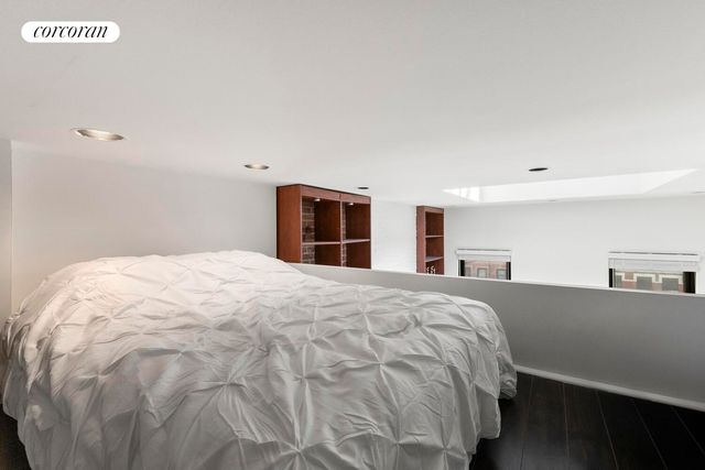 857 9th Ave Apt 5A, New York City, NY 10019