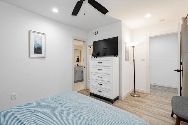 601 N Ewing Avenue 102, Dallas, TX 75203