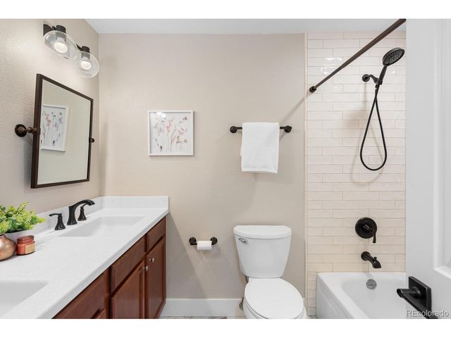 6945 Braun Ct, Arvada, CO 80004