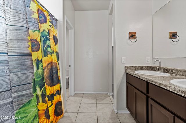 4972 E LIVING STONE Way, San Tan Valley, AZ 85143