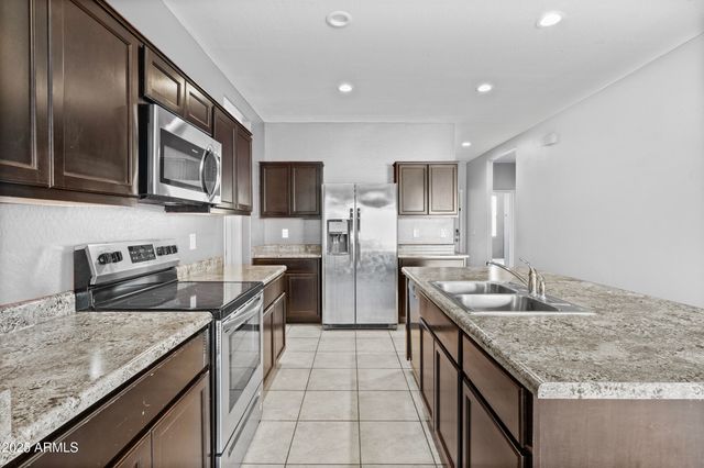 4972 E LIVING STONE Way, San Tan Valley, AZ 85143