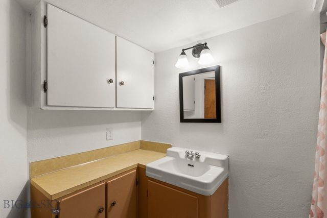 9 Skihi Street, Dillon, MT 59725