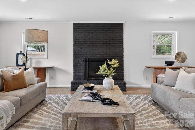 1521 Starbrook Drive, Charlotte, NC 28210