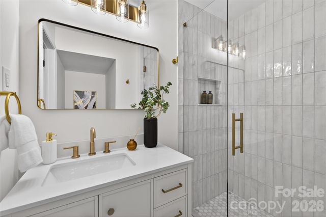 1521 Starbrook Drive, Charlotte, NC 28210