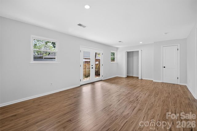 1521 Starbrook Drive, Charlotte, NC 28210