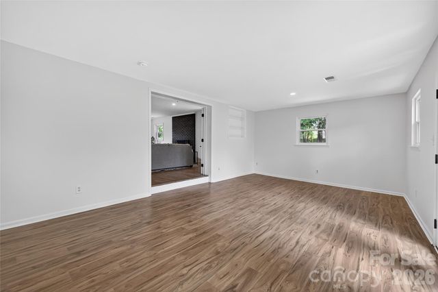 1521 Starbrook Drive, Charlotte, NC 28210