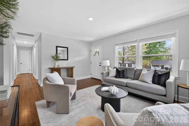 1521 Starbrook Drive, Charlotte, NC 28210