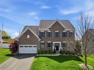5006 Firwood Dr, Cecil, PA 15317