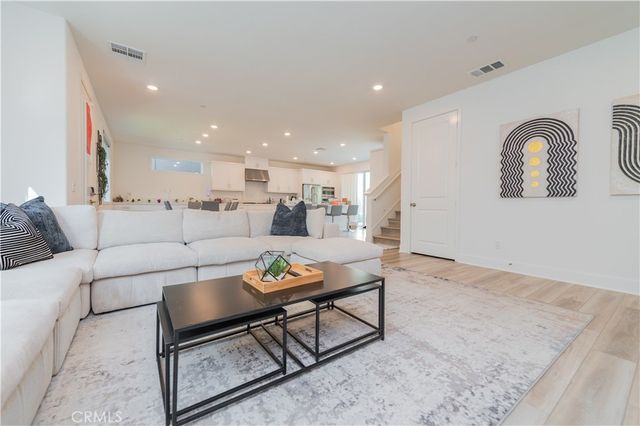 168 Sash, Irvine, CA 92618