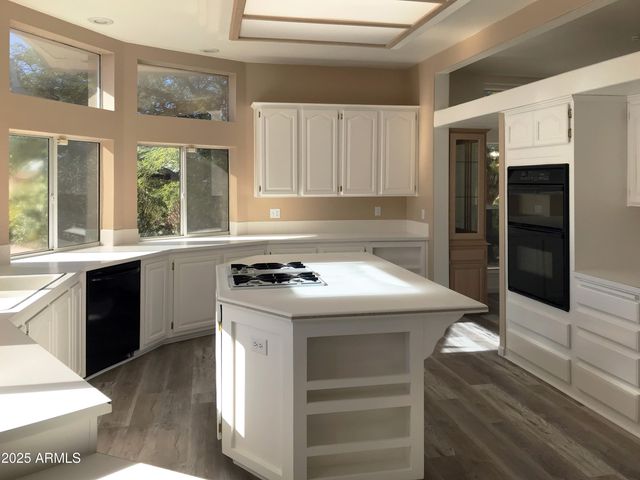 23275 W LOS HUESOS Way, Congress, AZ 85332