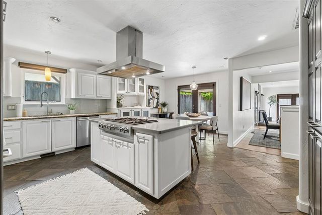 3225 Stonybrook Road, Oklahoma City, OK 73120