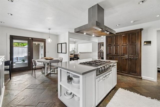 3225 Stonybrook Road, Oklahoma City, OK 73120