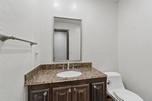 3225 Stonybrook Road, Oklahoma City, OK 73120