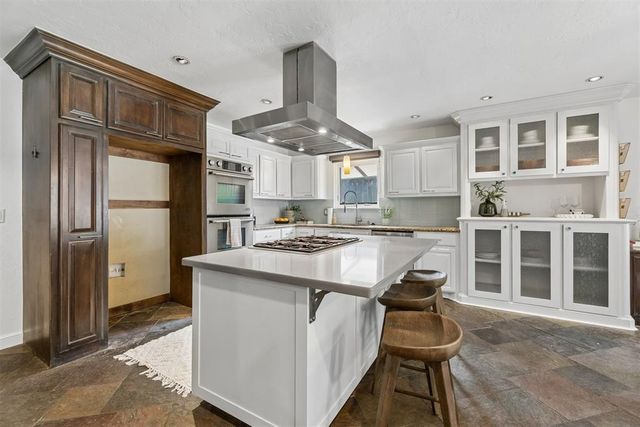 3225 Stonybrook Road, Oklahoma City, OK 73120