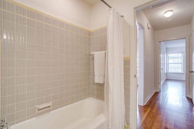 2812 Ryan Place Drive, Fort Worth, TX 76110