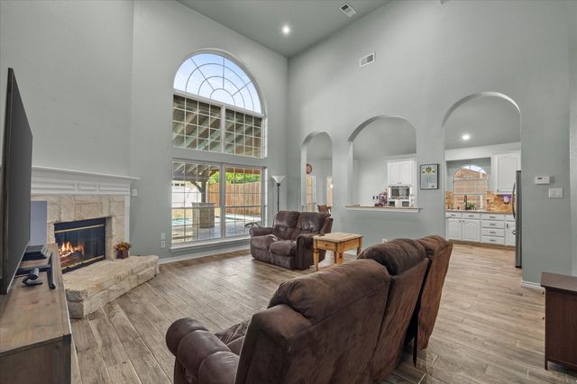 9109 Hogan Drive, Rowlett, TX 75089