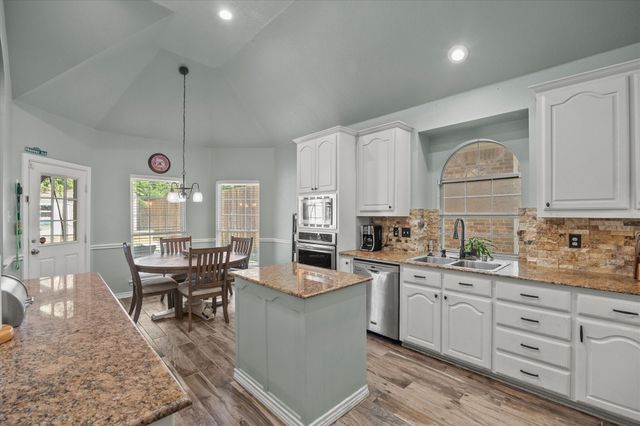9109 Hogan Drive, Rowlett, TX 75089