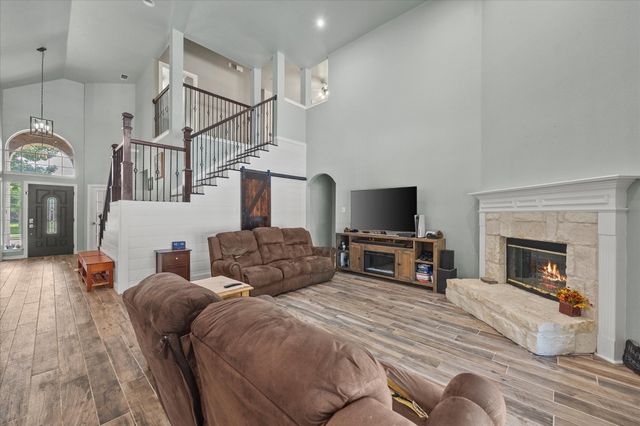 9109 Hogan Drive, Rowlett, TX 75089