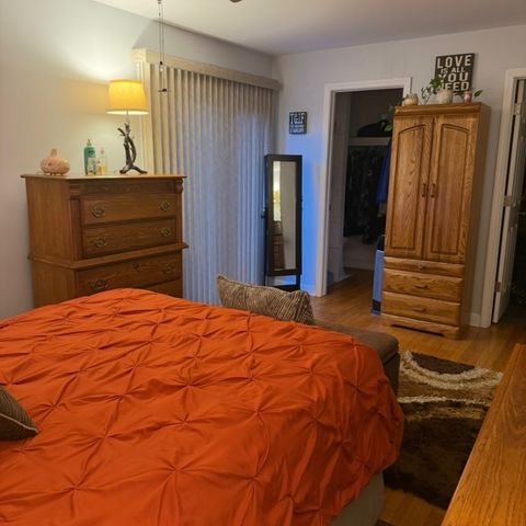 352 Danbury Drive, Naperville, IL 60565