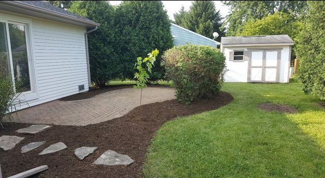 352 Danbury Drive, Naperville, IL 60565