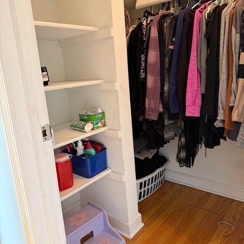 352 Danbury Drive, Naperville, IL 60565