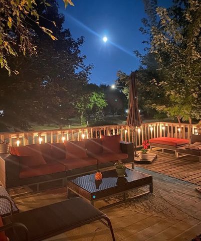 352 Danbury Drive, Naperville, IL 60565