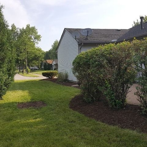 352 Danbury Drive, Naperville, IL 60565