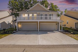 17539 Beechwood Lane, Ferrysburg City, MI 49456
