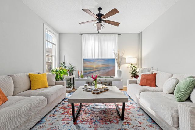 855 Hague Avenue, Saint Paul, MN 55104