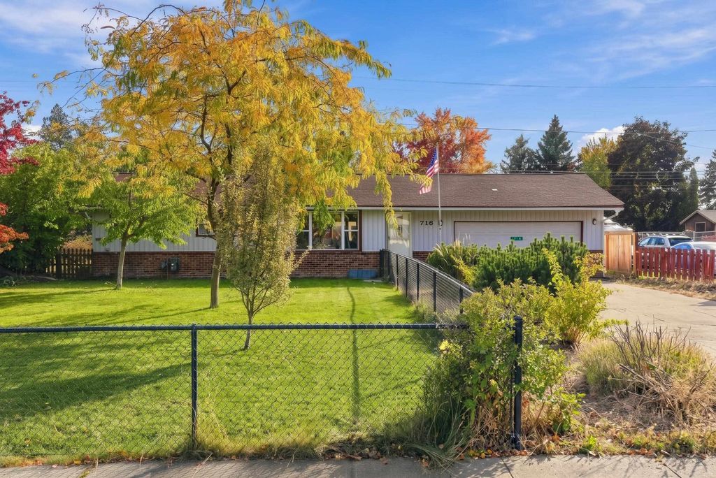 718 E Dalke Ave, Spokane, WA 99208