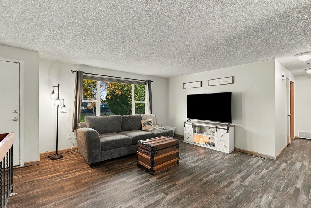 718 E Dalke Ave, Spokane, WA 99208 photo 4
