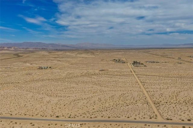 101 Diamond Bar, 29 Palms, CA 92277