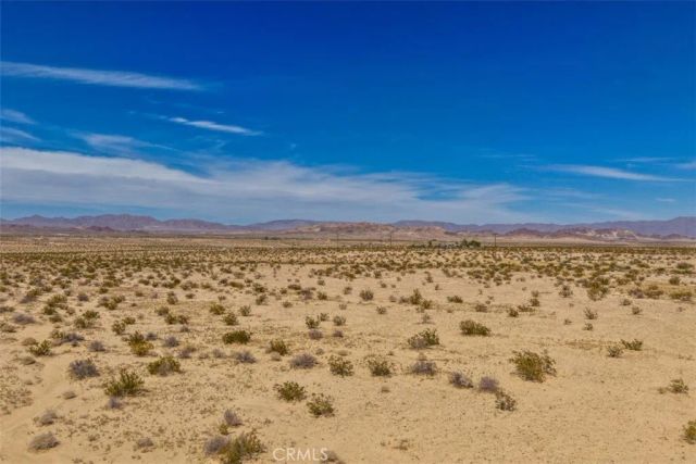 101 Diamond Bar, 29 Palms, CA 92277