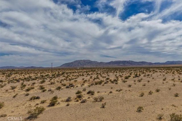 101 Diamond Bar, 29 Palms, CA 92277
