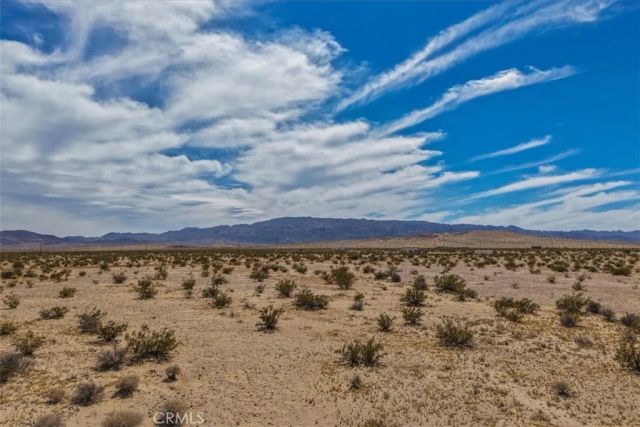 101 Diamond Bar, 29 Palms, CA 92277