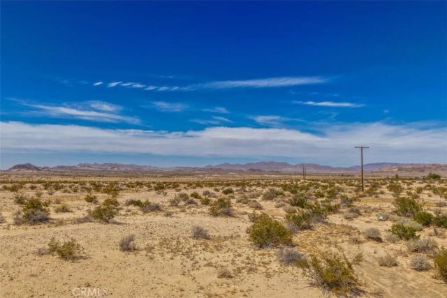101 Diamond Bar, 29 Palms, CA 92277