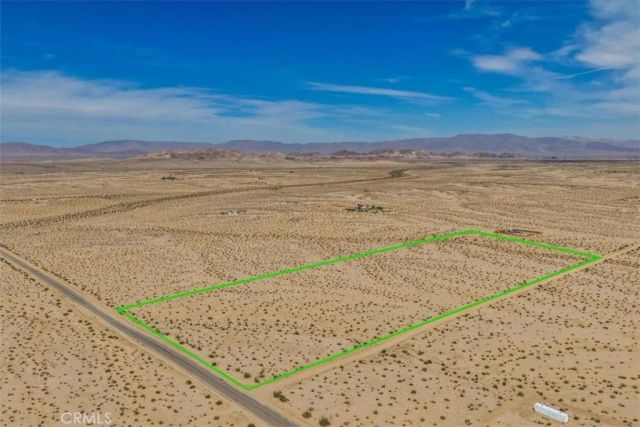 101 Diamond Bar, 29 Palms, CA 92277