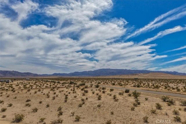 101 Diamond Bar, 29 Palms, CA 92277