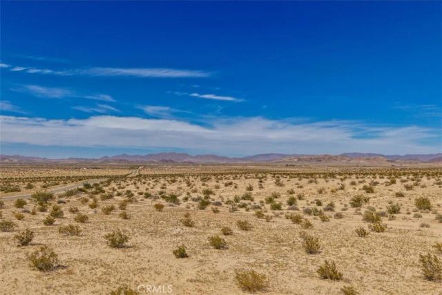 101 Diamond Bar, 29 Palms, CA 92277