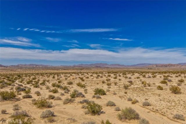 101 Diamond Bar, 29 Palms, CA 92277